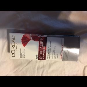 L’ORÉAL revitalizer